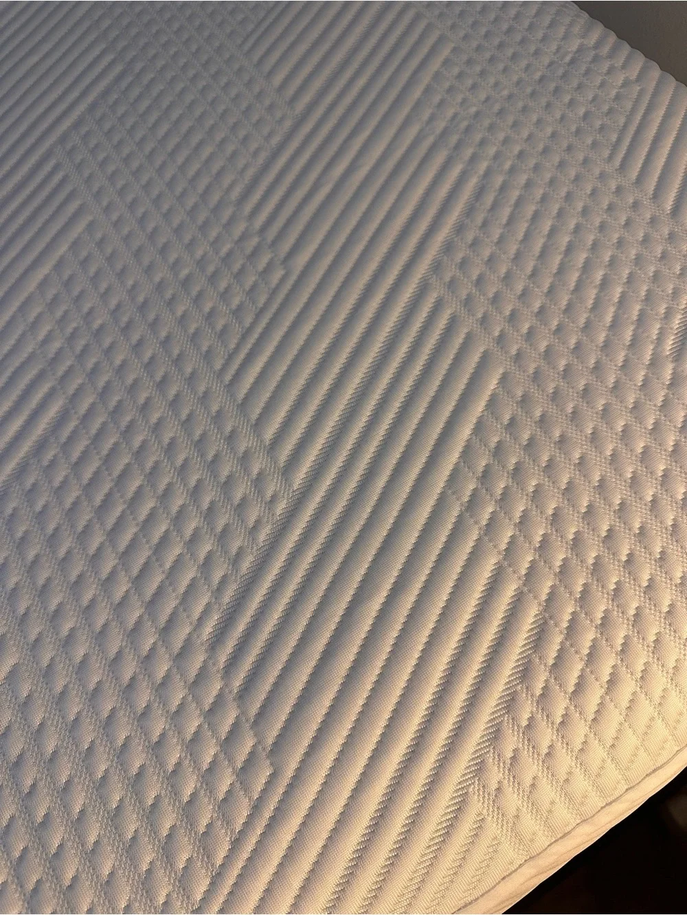 Sleepy's Deluxe Comfort Cool Quilted Mattress Protector - Queen